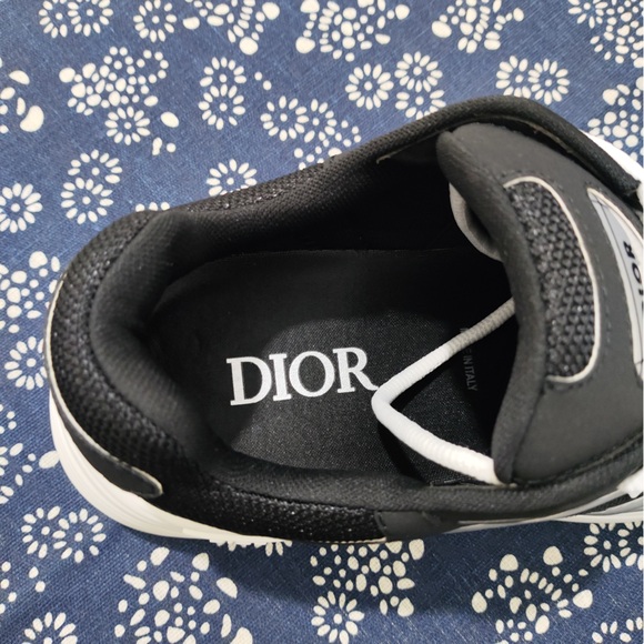 DIOR B30 Black&White Sneakers - Picture 5 of 10